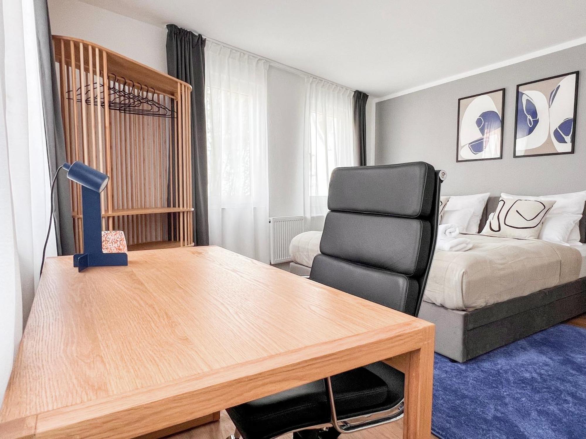 Apartment Im Herzen Der Altstadt - Leonberg Naehe Stuttgart Esterno foto